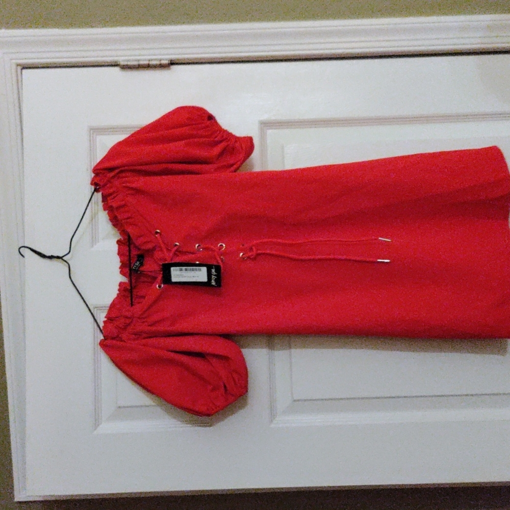 NASTY Gal lace up Bardot red dress size 6 color red Puffy sleeves
